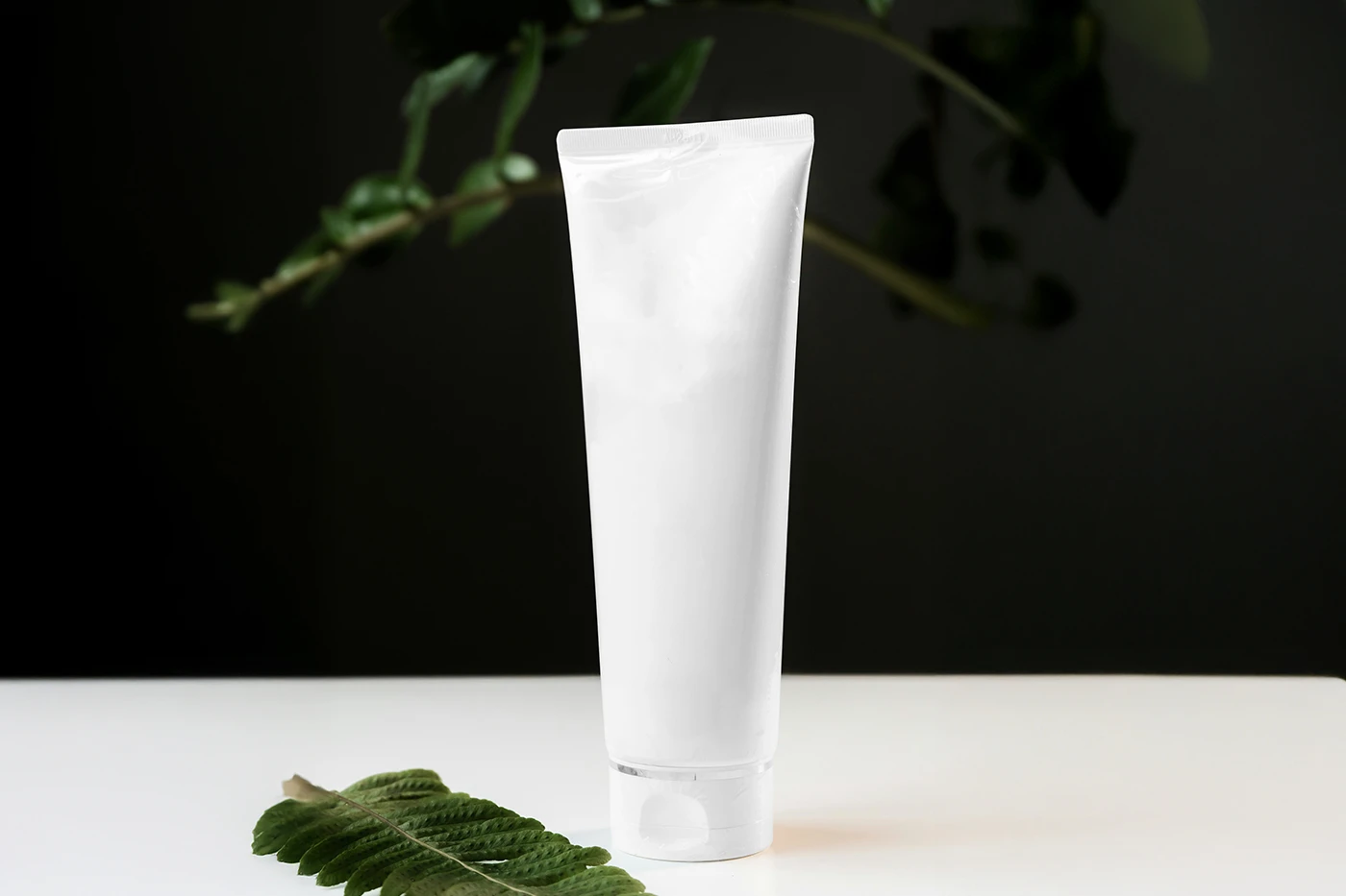 Big-Cosmetic-Tube-Mockup.webp