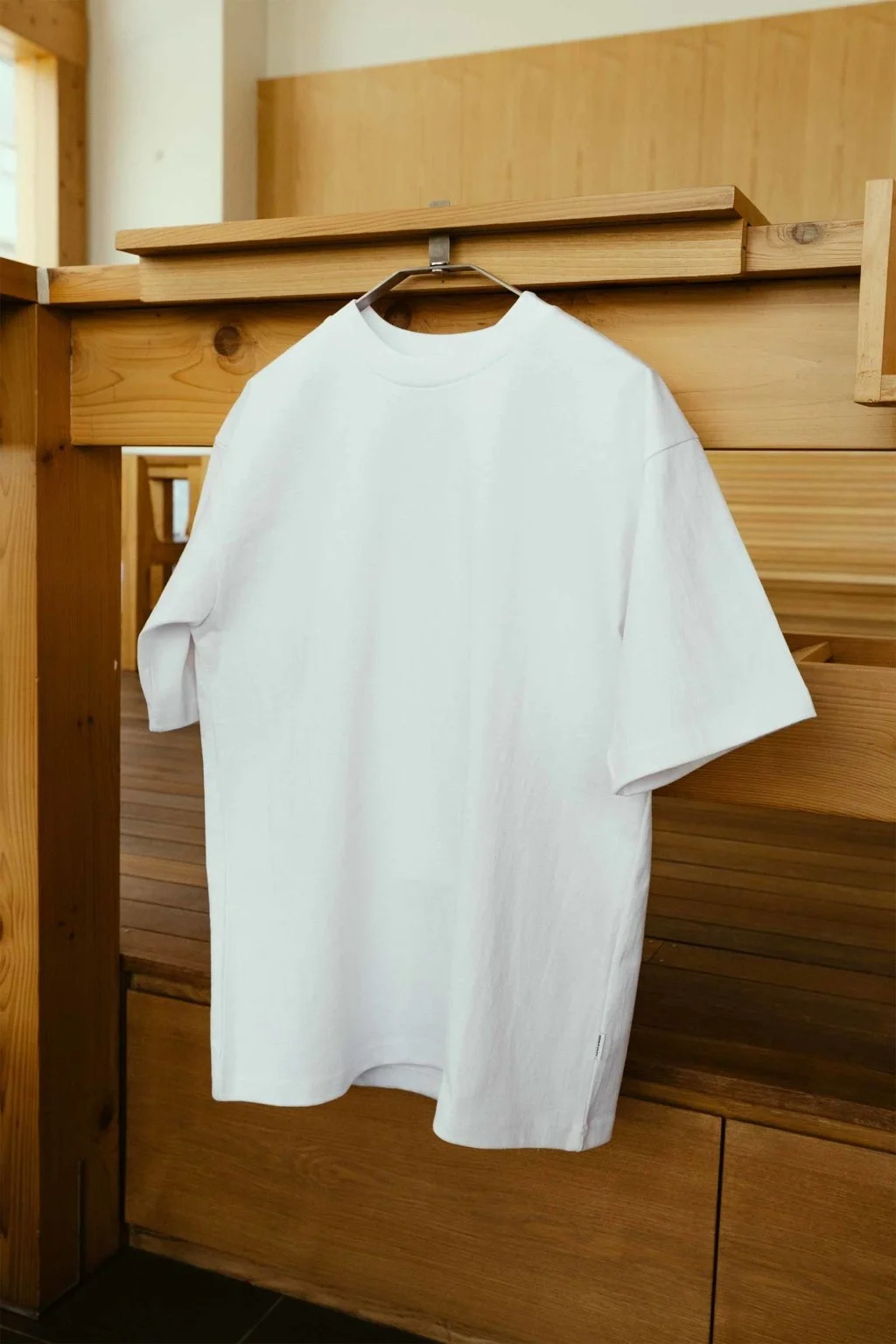 Free-Hanging-T-shirt-Mockup-02-1024x1536_11zon.webp