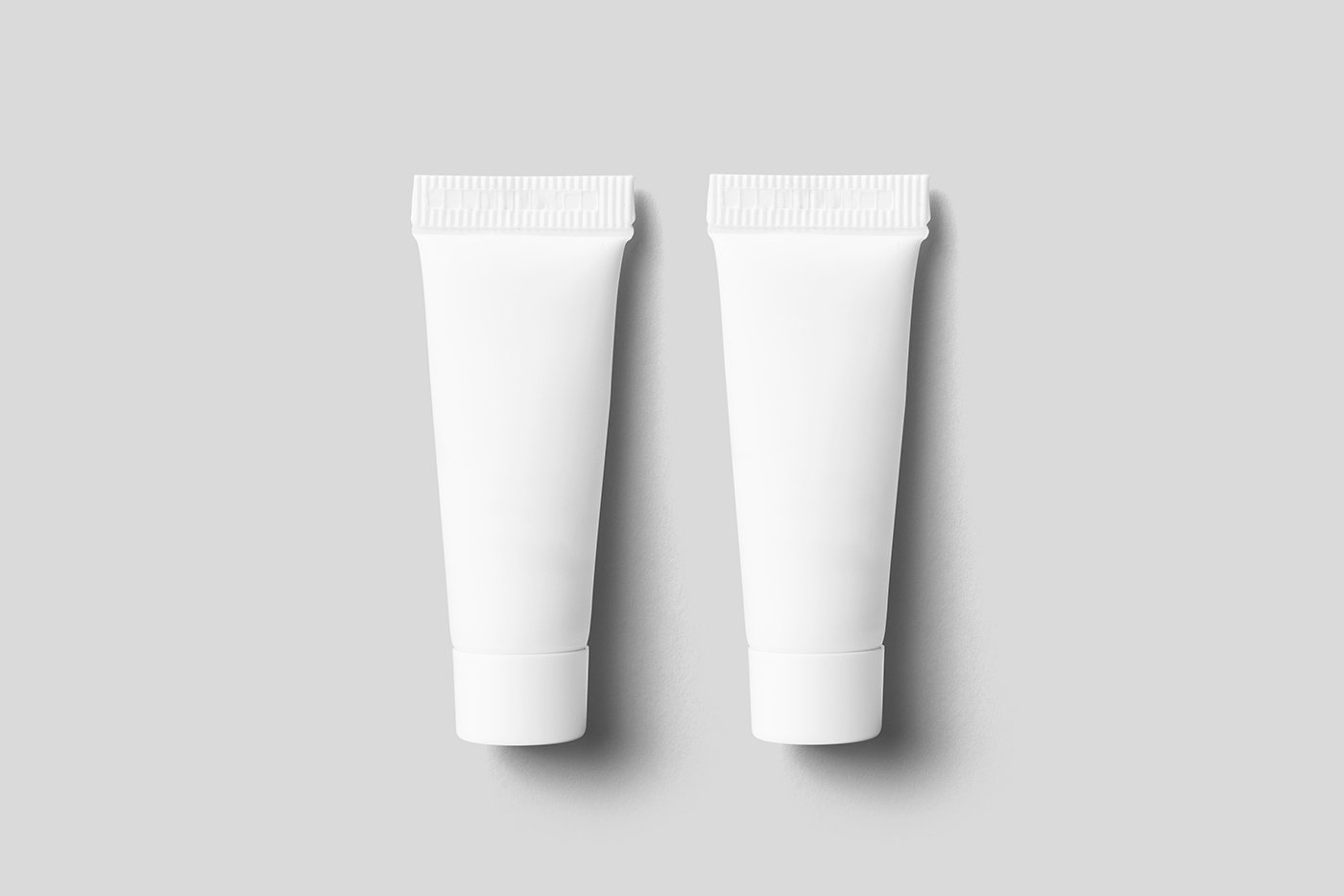 Free-Lying-Tiny-Cosmetic-Tube-Mockup-PSDT.jpg